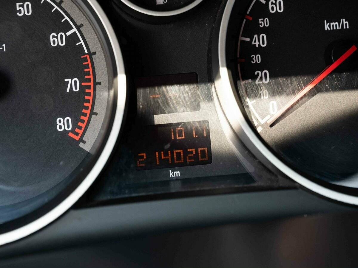 Opel Astra с пробегом — 2008 год. Фото: #15