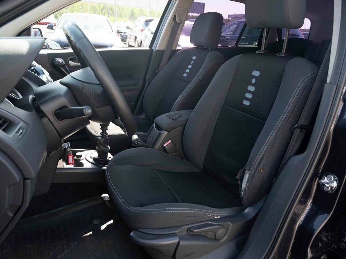 Renault Megane с пробегом — 2008 год. Фото: #8