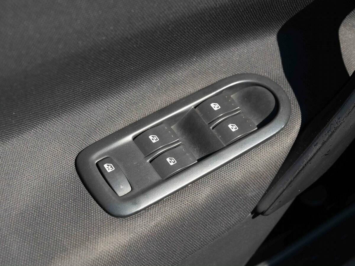 Renault Megane с пробегом — 2008 год. Фото: #15