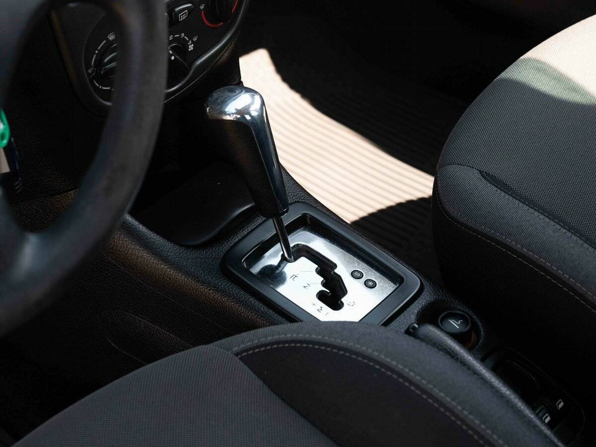 Peugeot 206 с пробегом — 2008 год. Фото: #15