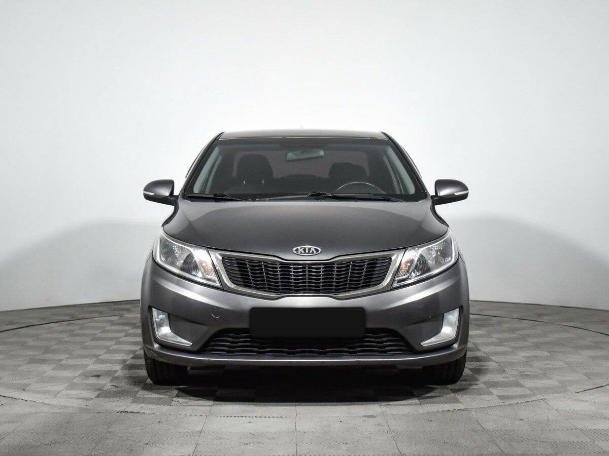 Kia Rio с пробегом — 2011 год. Фото: #1