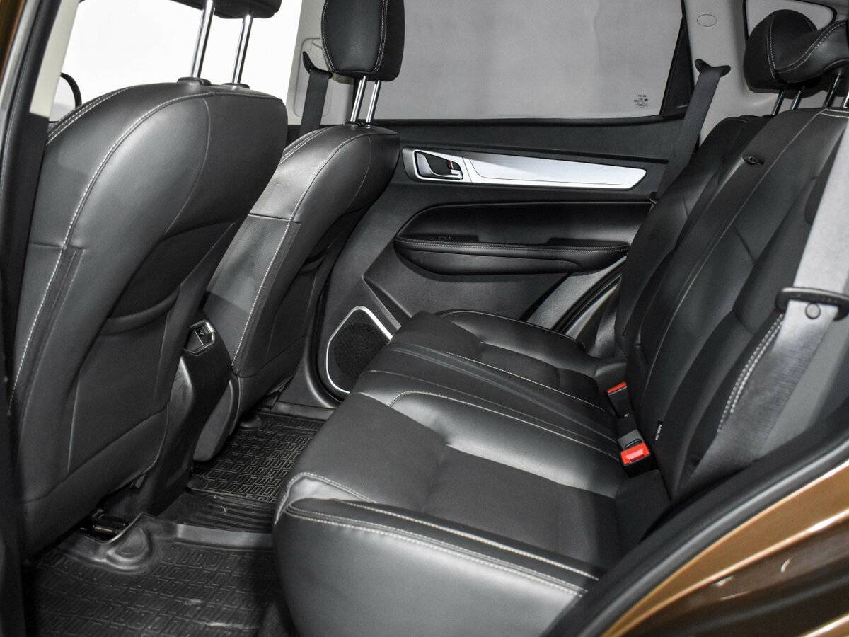 Geely Emgrand X7 с пробегом — 2021 год. Фото: #12