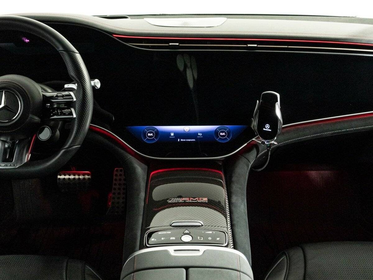 Mercedes-Benz EQS AMG с пробегом — 2022 год. Фото: #13