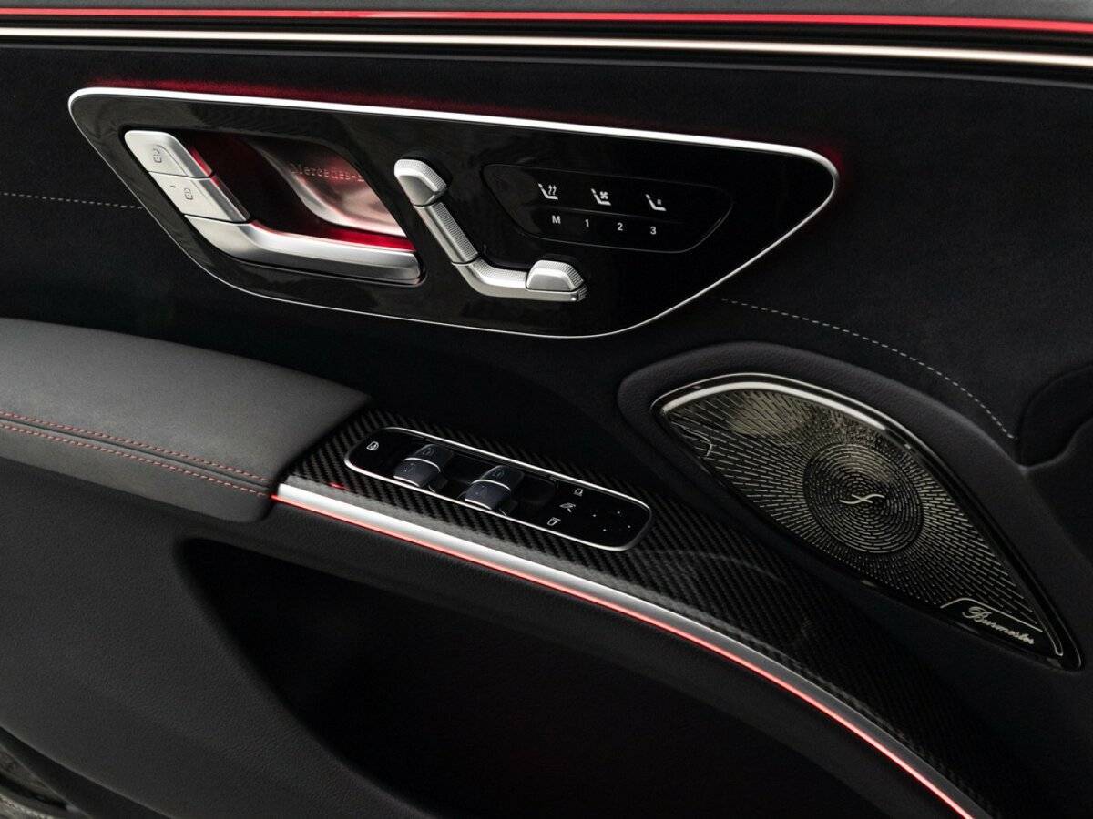 Mercedes-Benz EQS AMG с пробегом — 2022 год. Фото: #23