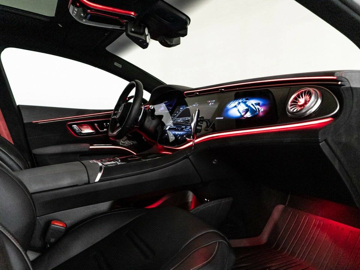 Mercedes-Benz EQS AMG с пробегом — 2022 год. Фото: #29