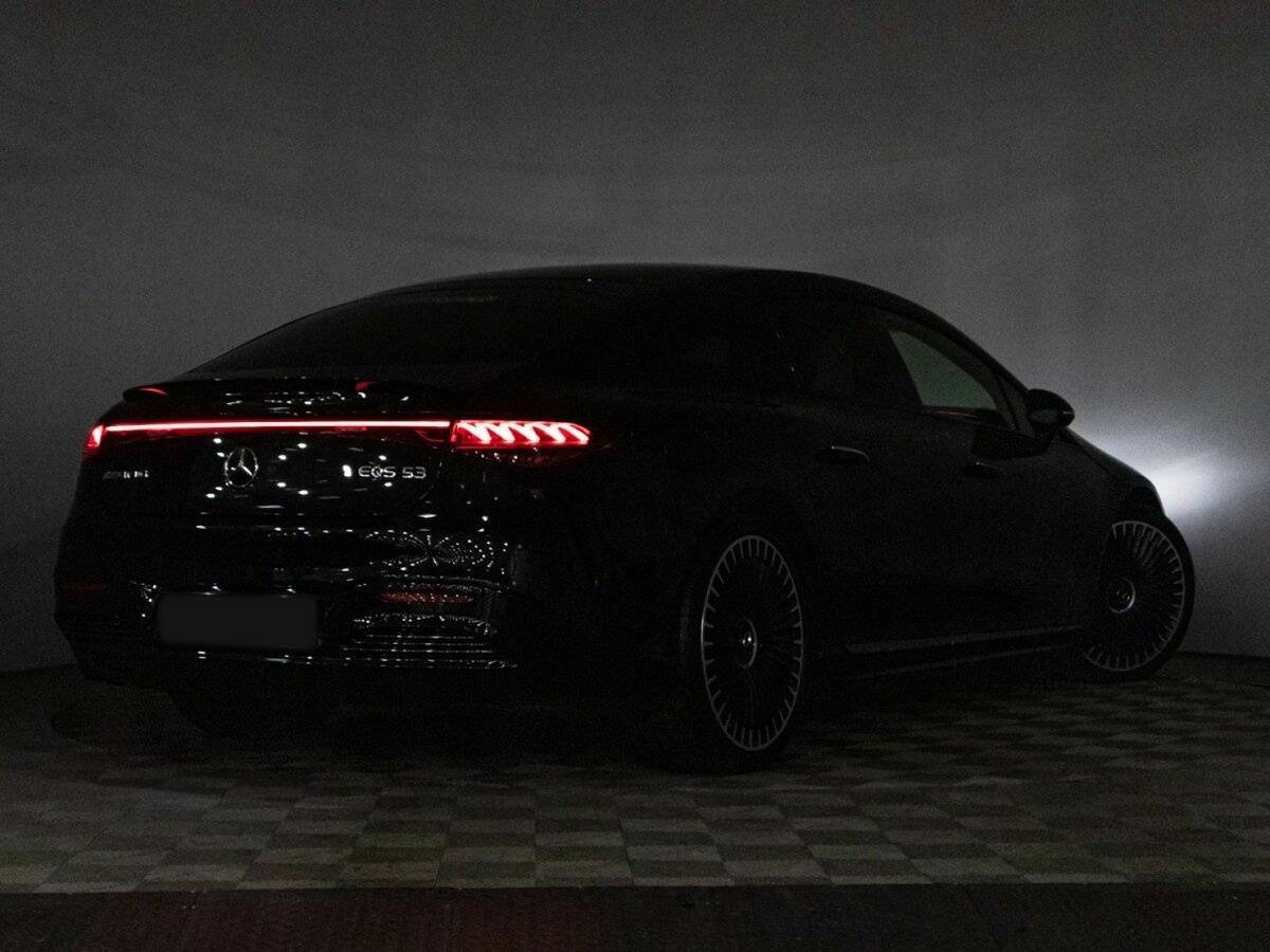 Mercedes-Benz EQS AMG с пробегом — 2022 год. Фото: #37