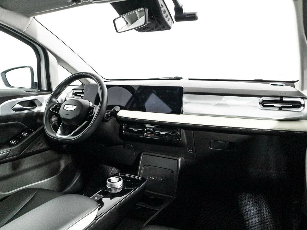 Geely Geometry E с пробегом — 2022 год. Фото: #8