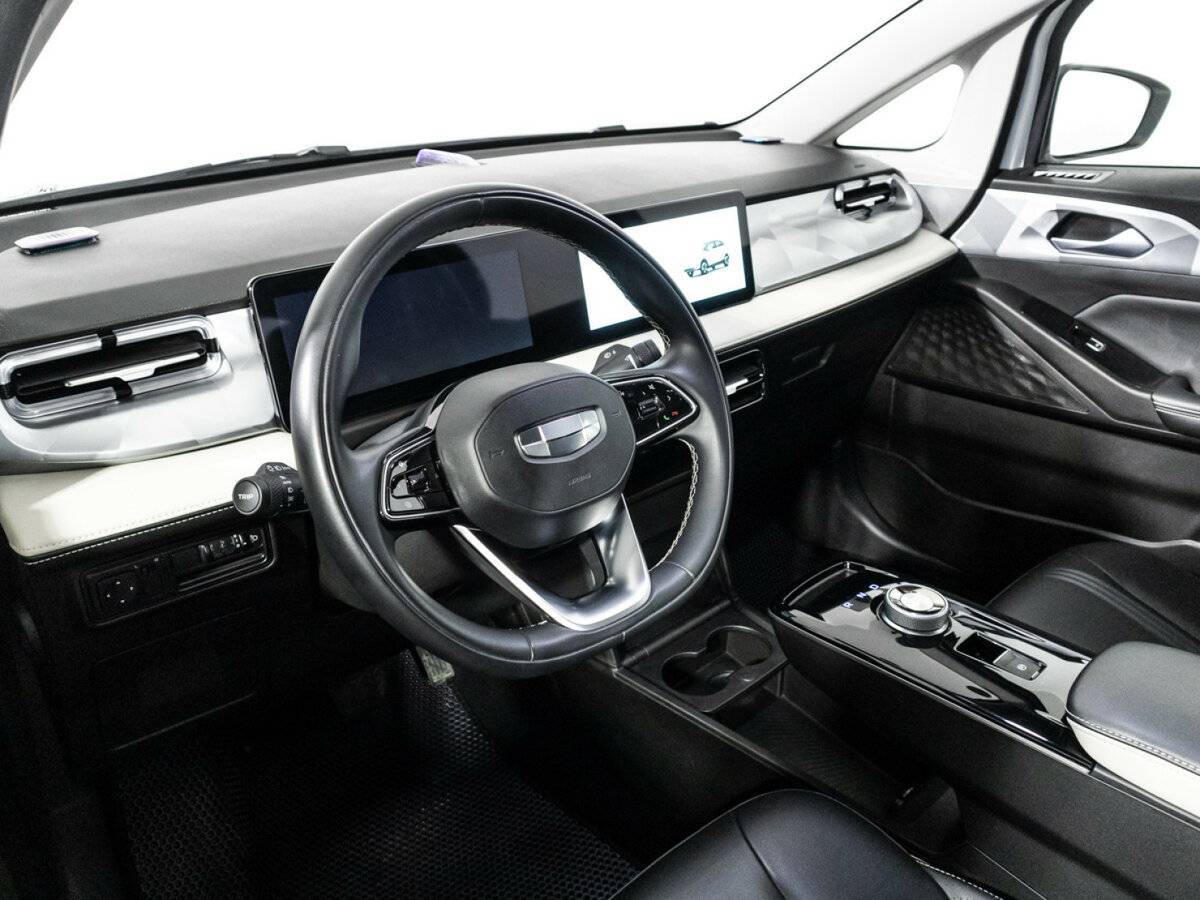 Geely Geometry E с пробегом — 2022 год. Фото: #10