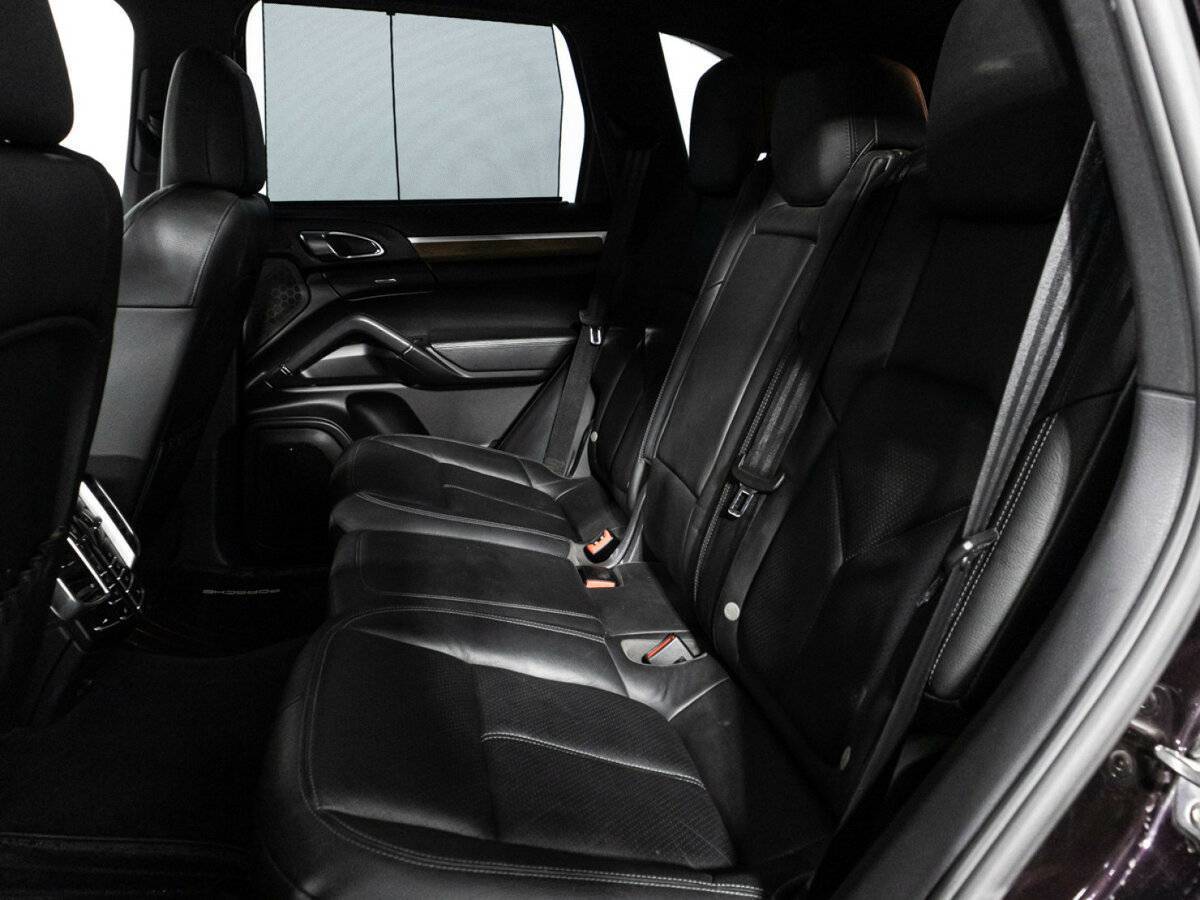 Porsche Cayenne с пробегом — 2011 год. Фото: #9