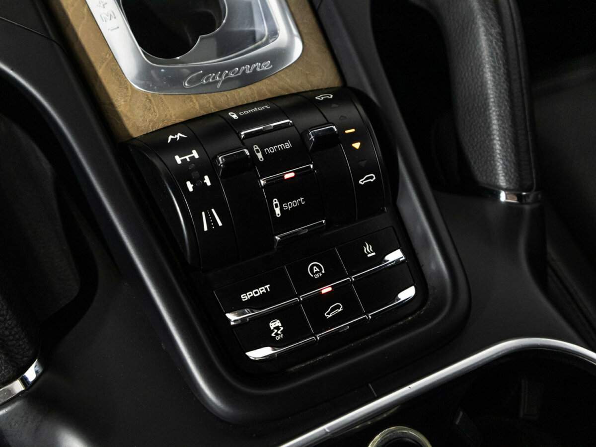 Porsche Cayenne с пробегом — 2011 год. Фото: #19