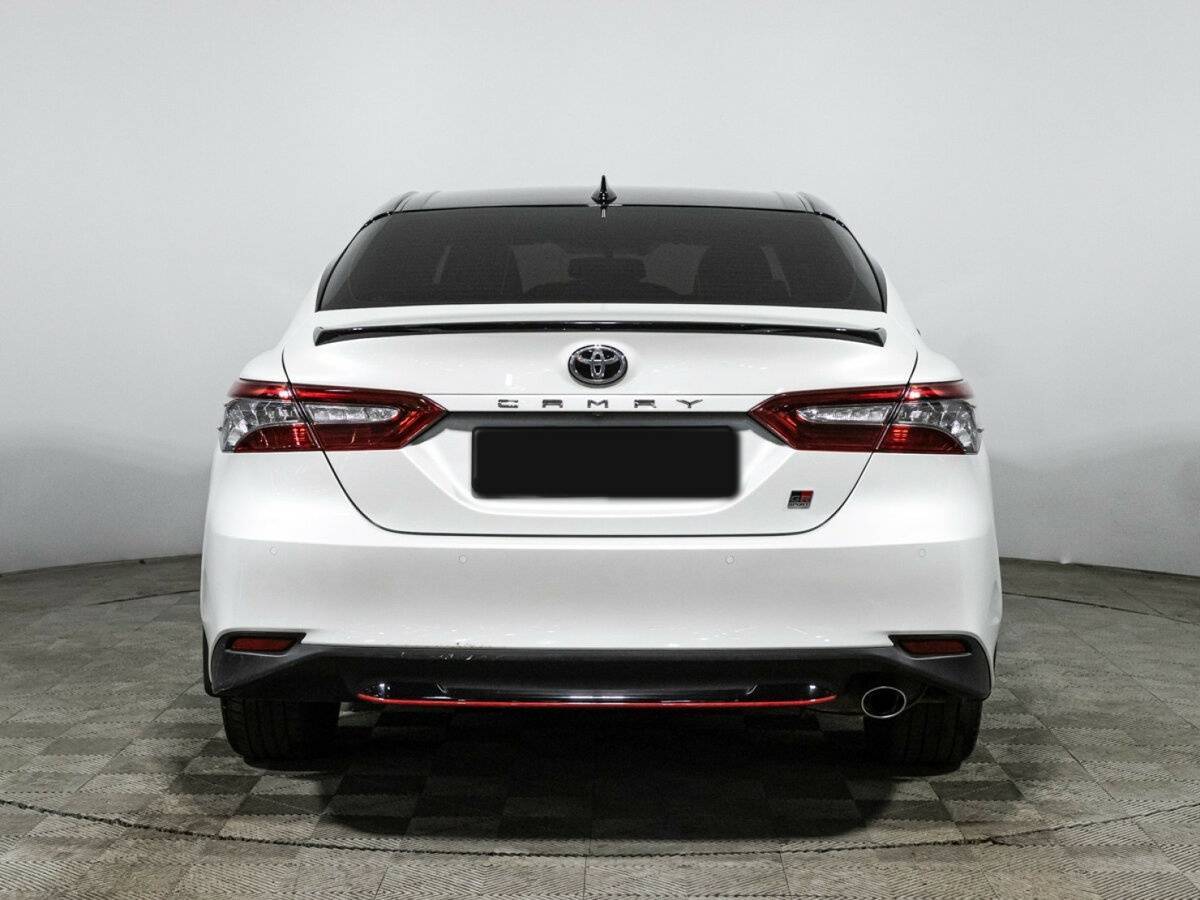 Toyota Camry с пробегом — 2021 год. Фото: #5