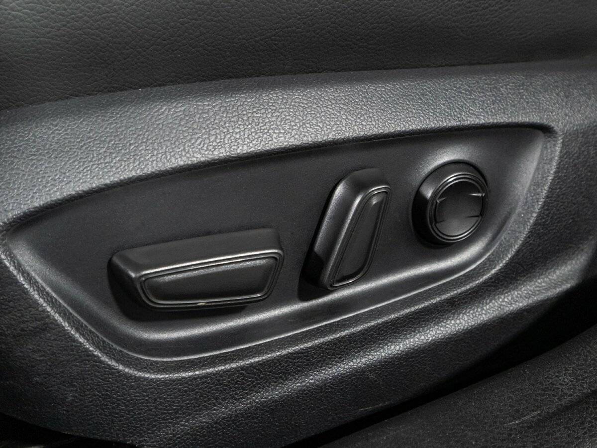 Toyota Camry с пробегом — 2021 год. Фото: #16