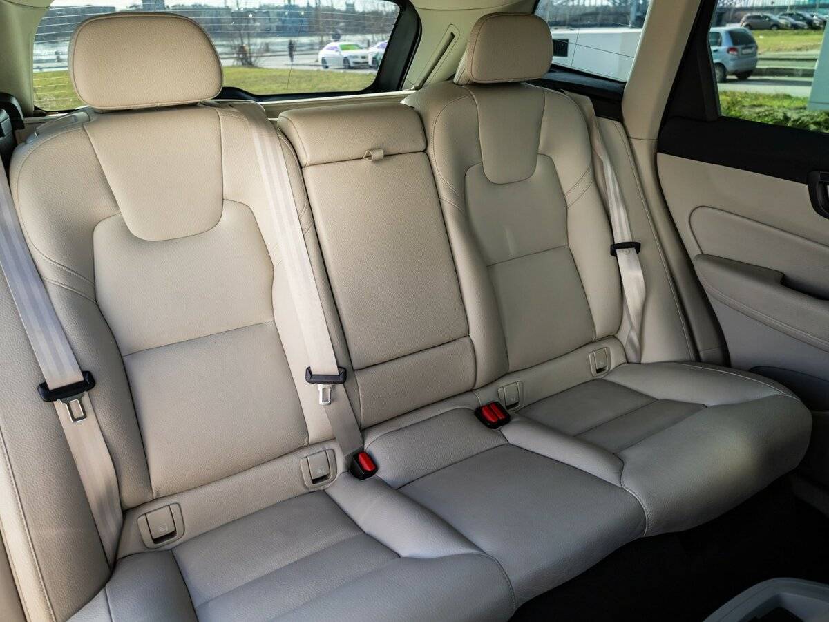 Volvo XC60 с пробегом — 2021 год. Фото: #16