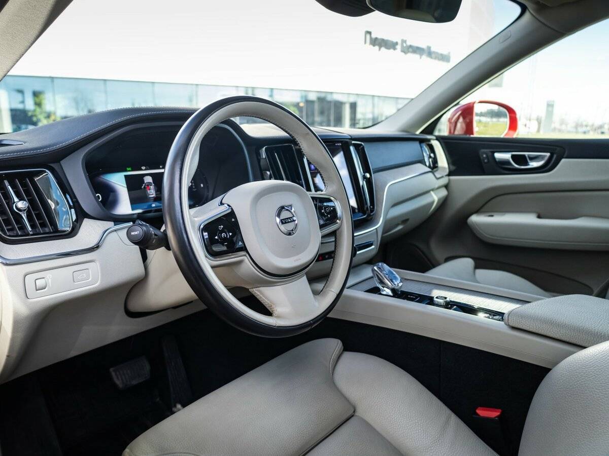 Volvo XC60 с пробегом — 2021 год. Фото: #17