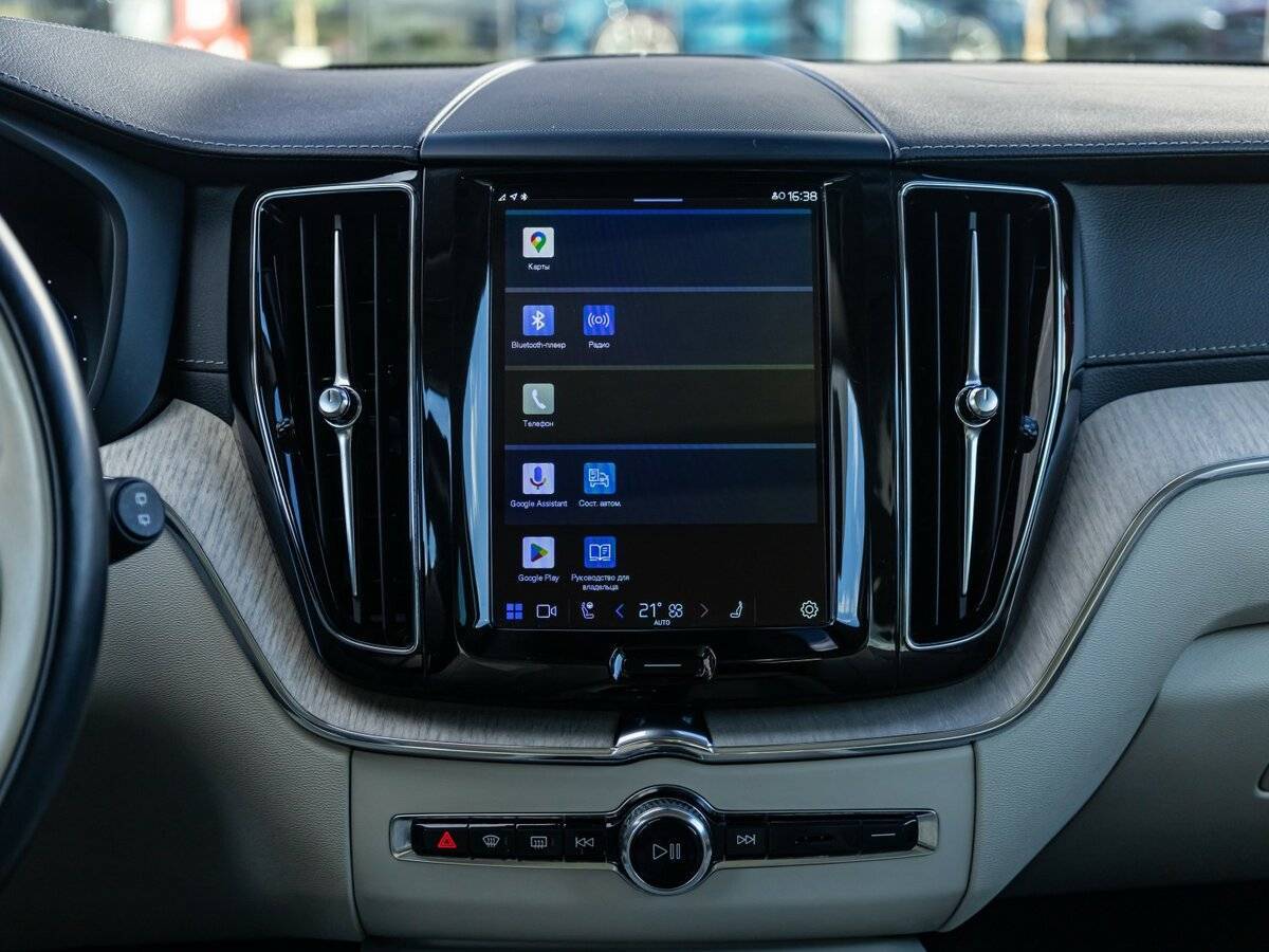 Volvo XC60 с пробегом — 2021 год. Фото: #23