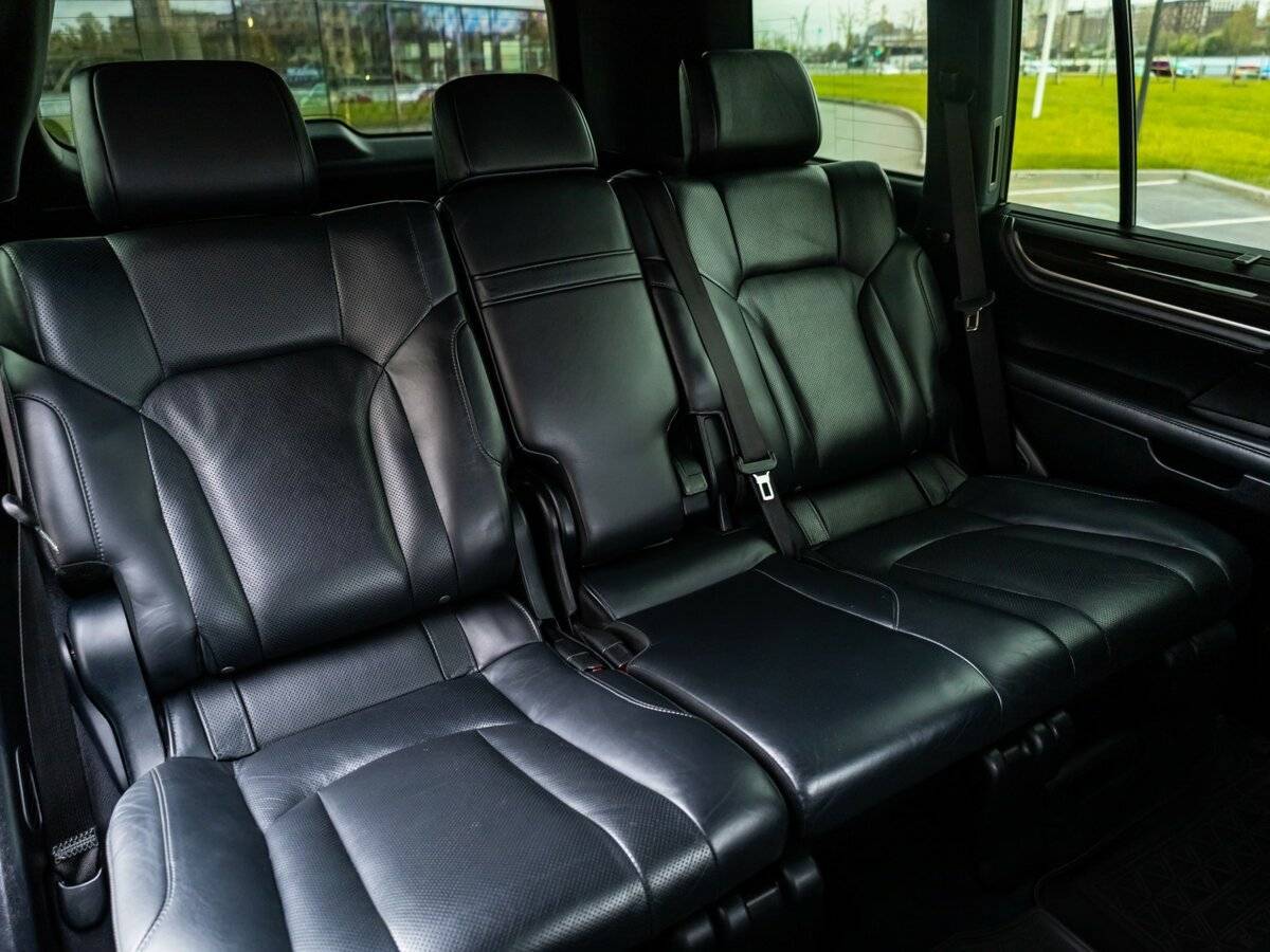 Lexus LX с пробегом — 2018 год. Фото: #12