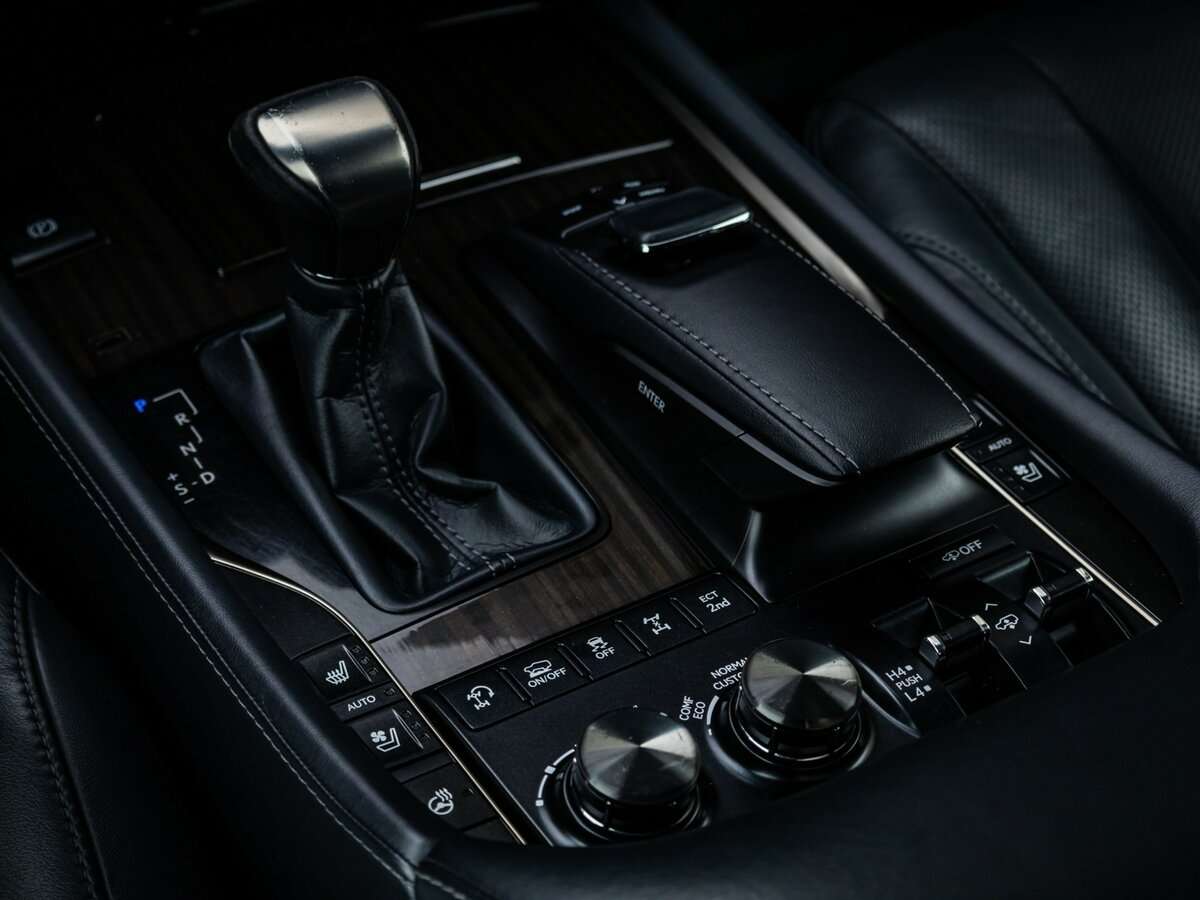 Lexus LX с пробегом — 2018 год. Фото: #21