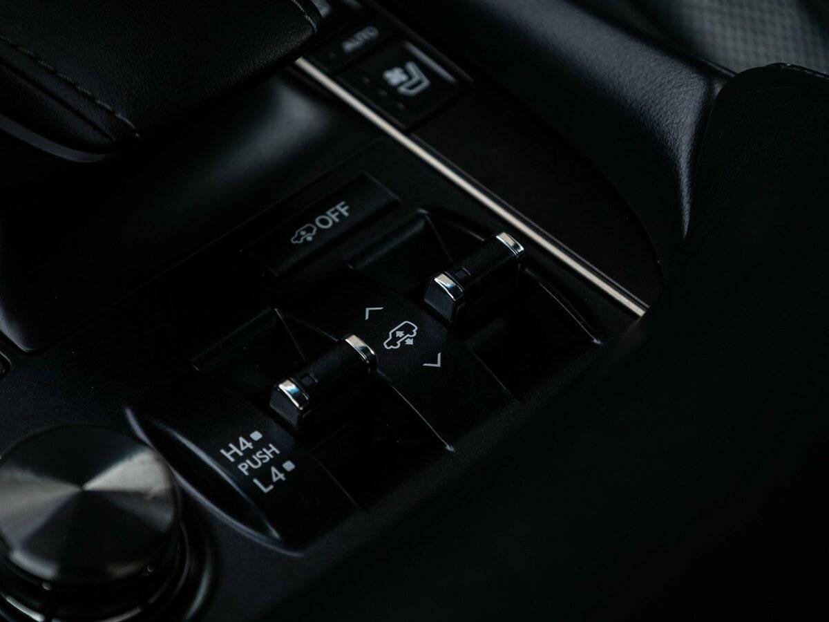 Lexus LX с пробегом — 2018 год. Фото: #23