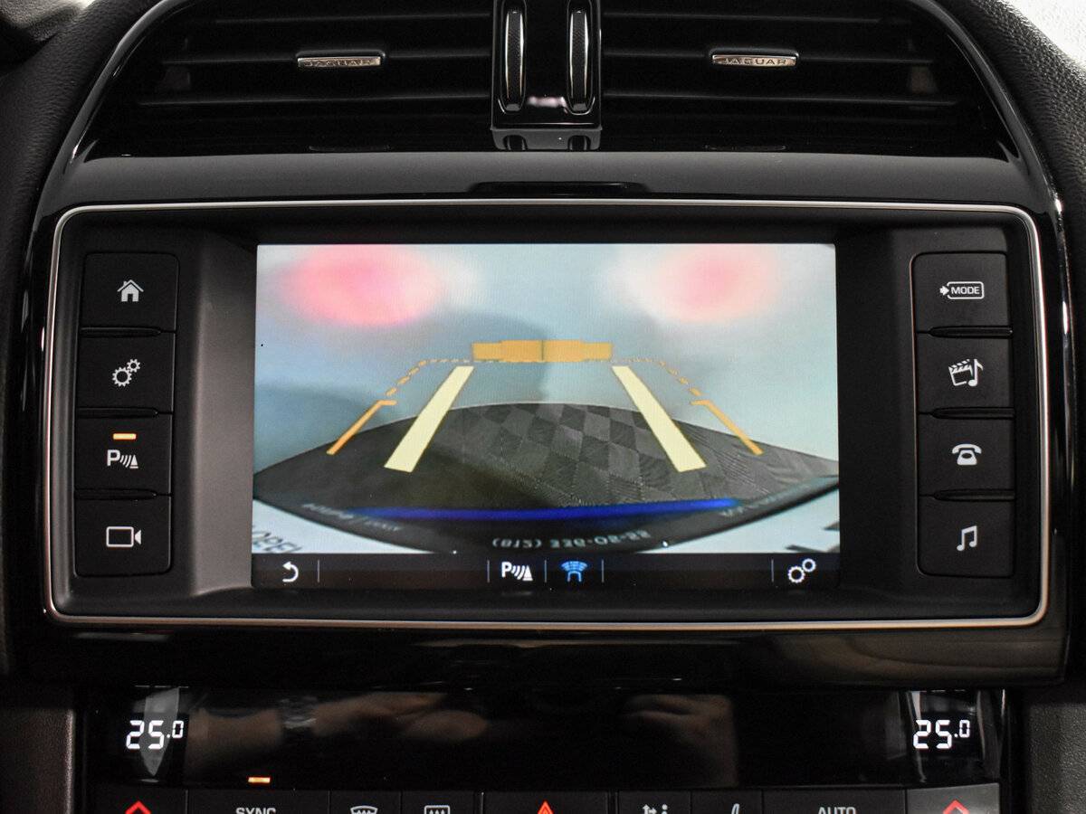 Jaguar F-Pace с пробегом — 2018 год. Фото: #17