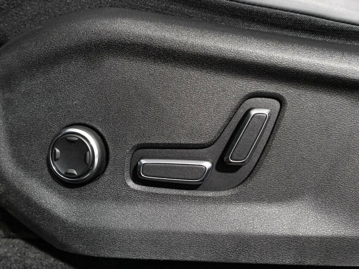 Geely Monjaro с пробегом — 2023 год. Фото: #16