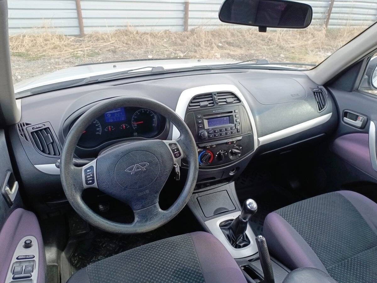 Chery Tiggo (T11) с пробегом — 2013 год. Фото: #8