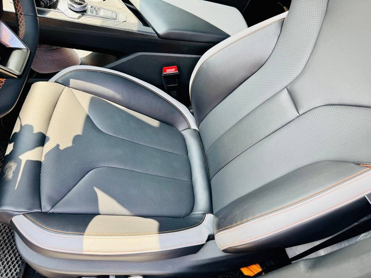 Changan UNI-V с пробегом — 2023 год. Фото: #11