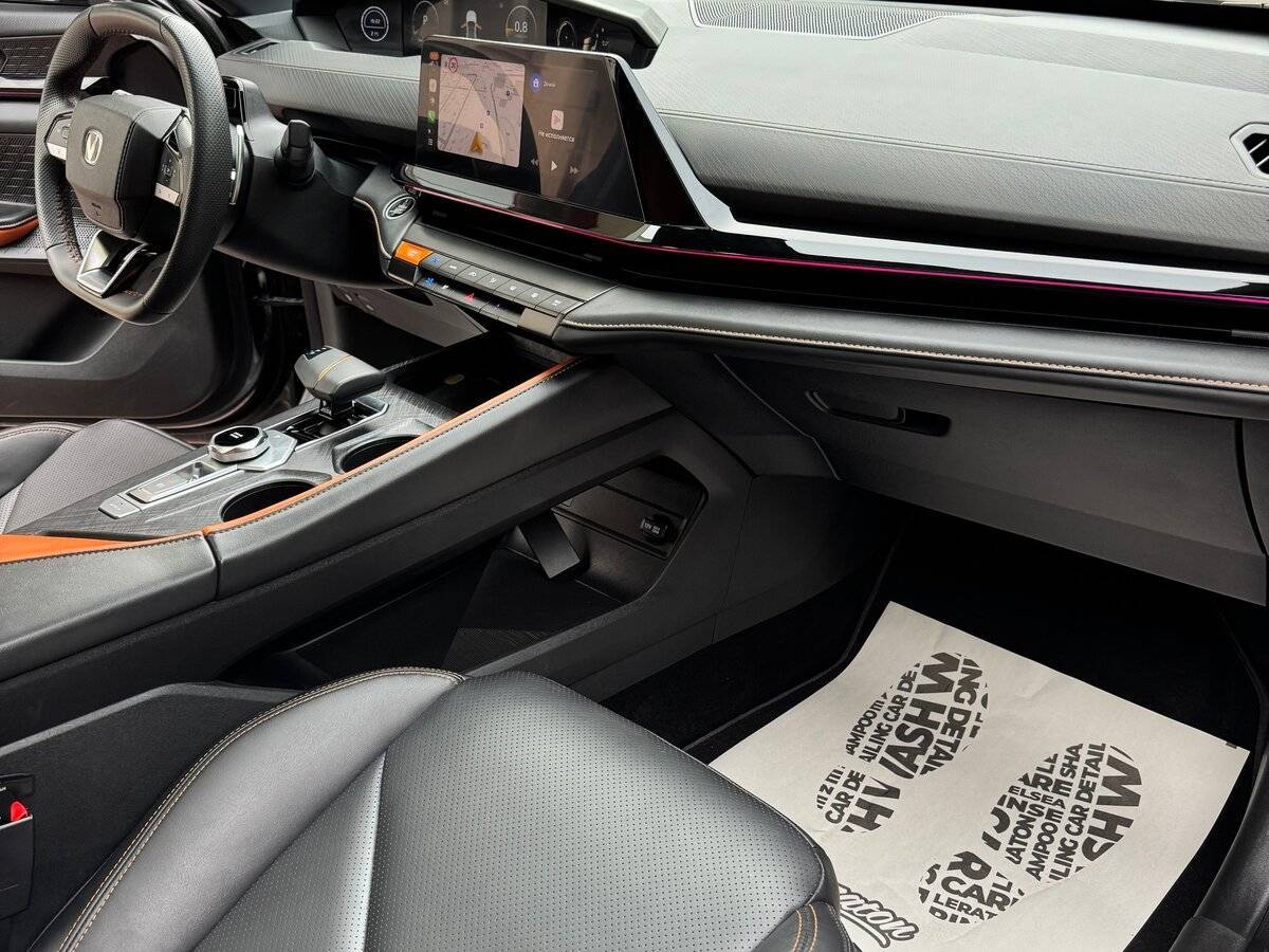 Changan UNI-V с пробегом — 2022 год. Фото: #10