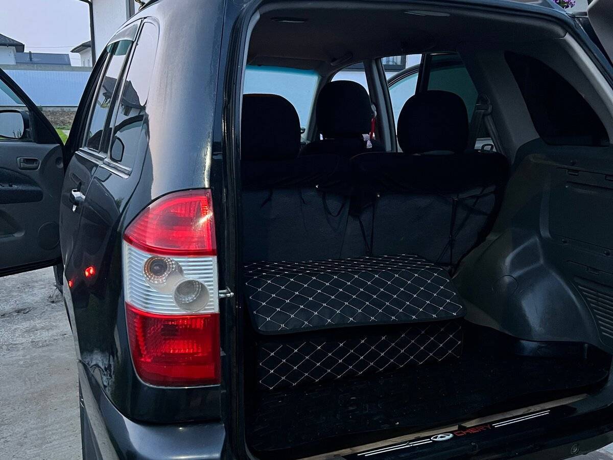 Chery Tiggo (T11) с пробегом — 2010 год. Фото: #8