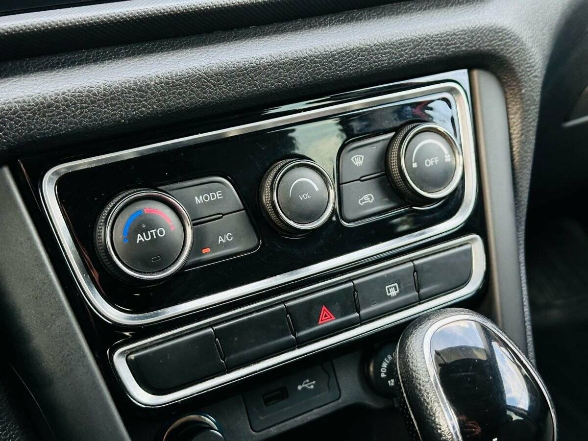 Chery Tiggo 3 с пробегом — 2017 год. Фото: #16