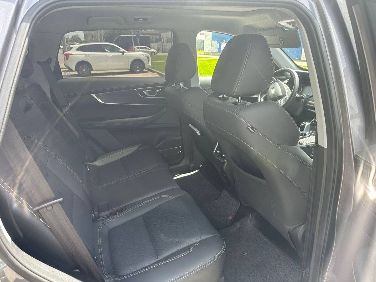 Chery Tiggo 8 с пробегом — 2023 год. Фото: #9