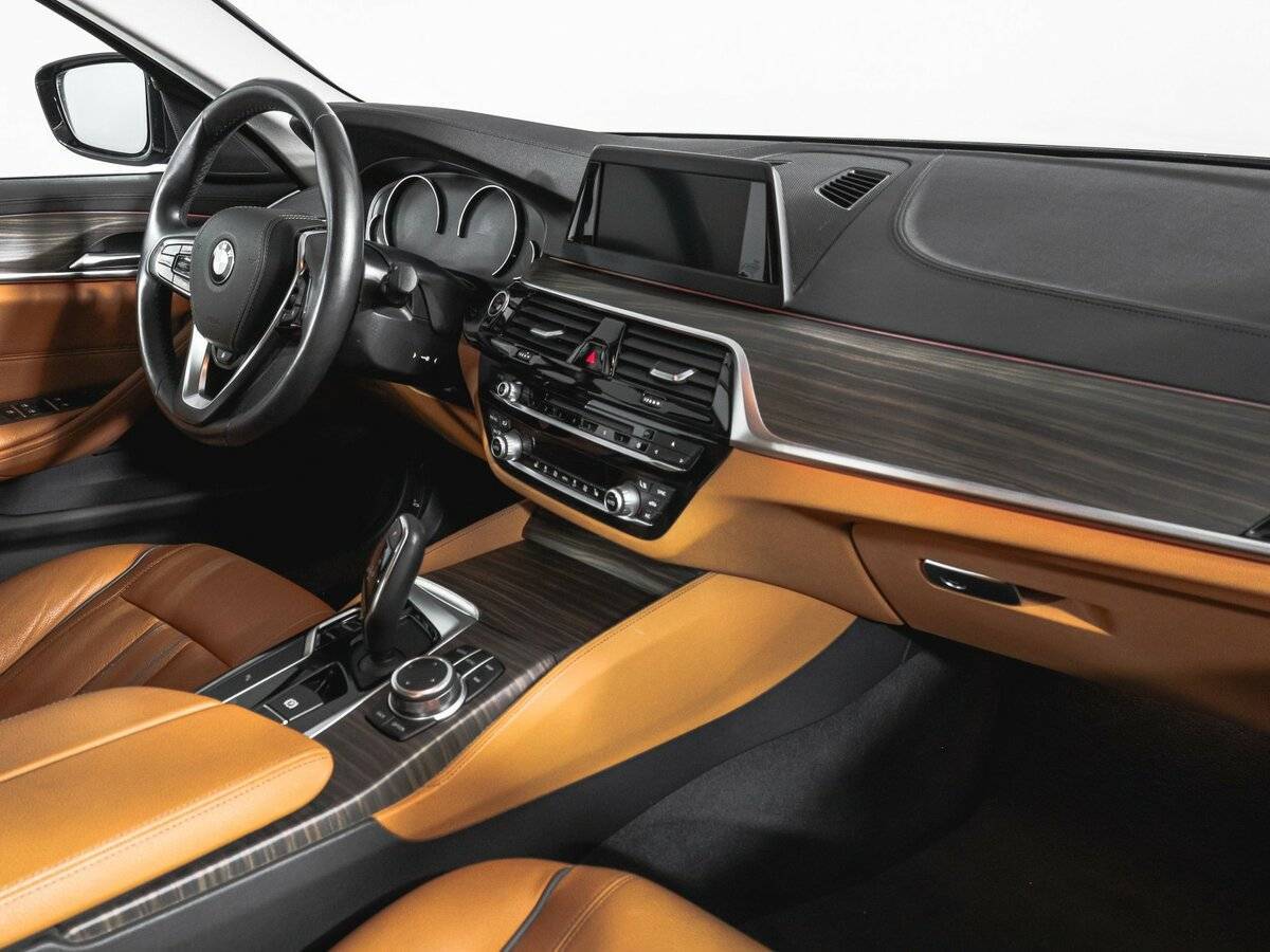 BMW 5 серии с пробегом — 2018 год. Фото: #8