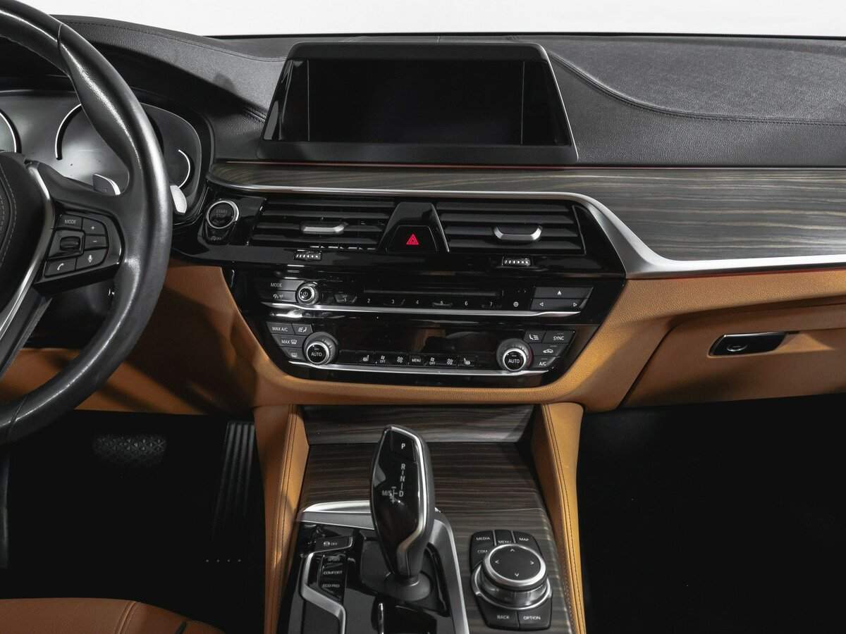 BMW 5 серии с пробегом — 2018 год. Фото: #12