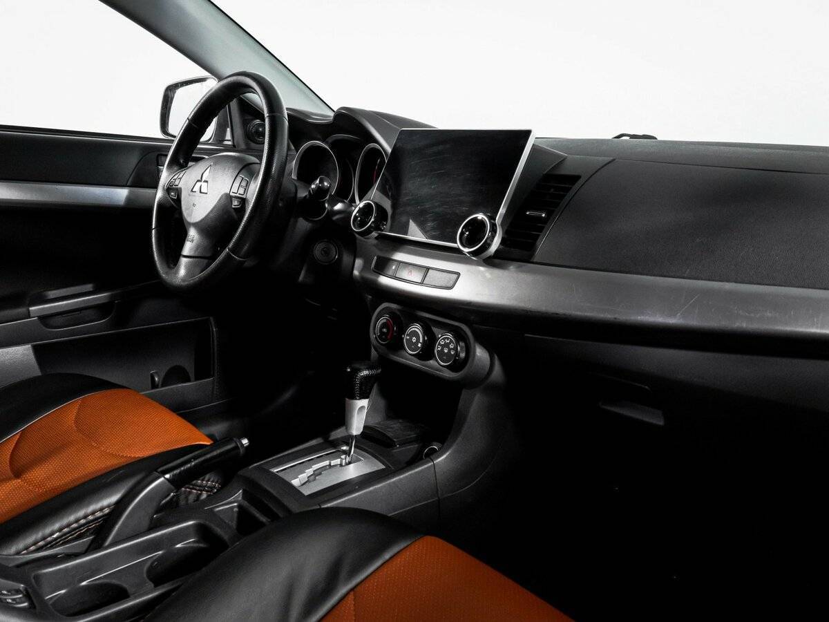 Mitsubishi Lancer с пробегом — 2007 год. Фото: #8