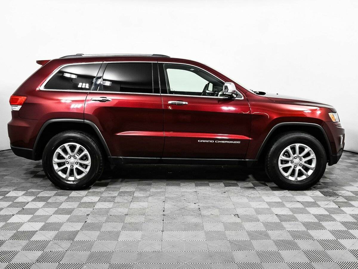 Jeep Grand Cherokee с пробегом — 2016 год. Фото: #3