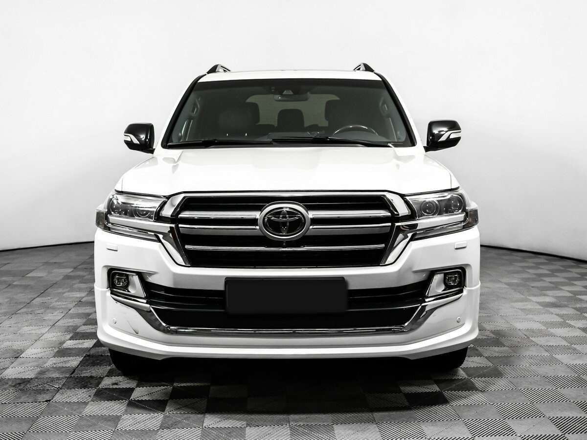 Toyota Land Cruiser с пробегом — 2019 год. Фото: #1