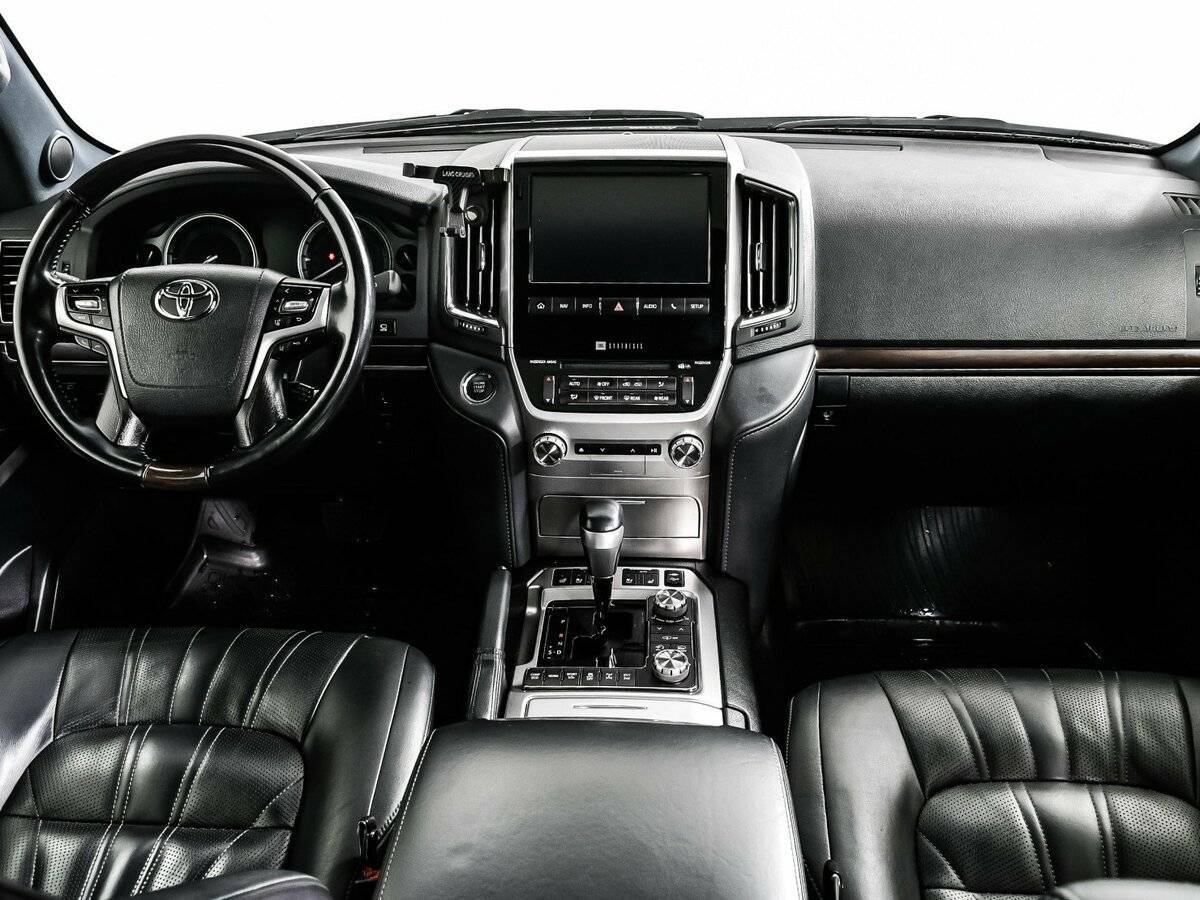 Toyota Land Cruiser с пробегом — 2019 год. Фото: #10
