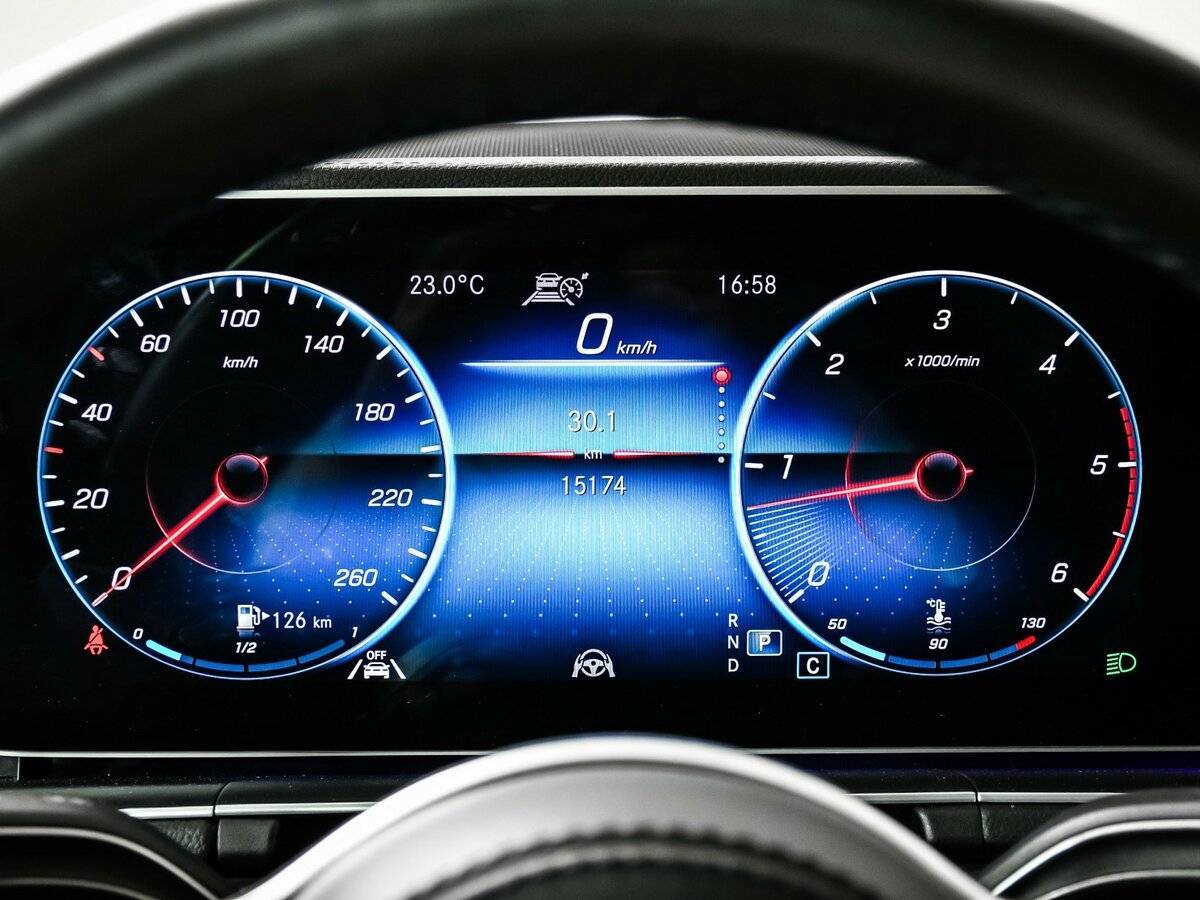 Mercedes-Benz GLE Coupe с пробегом — 2023 год. Фото: #9