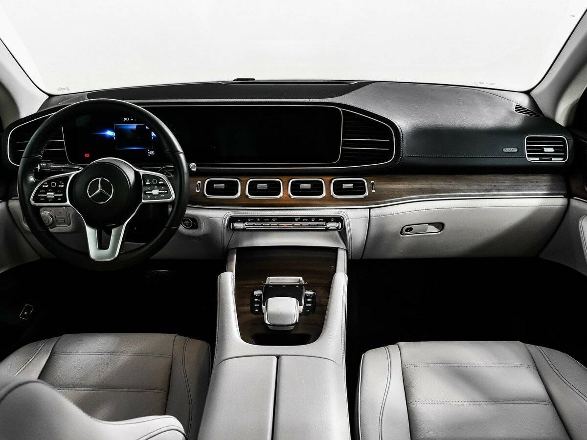 Mercedes-Benz GLE Coupe с пробегом — 2023 год. Фото: #10