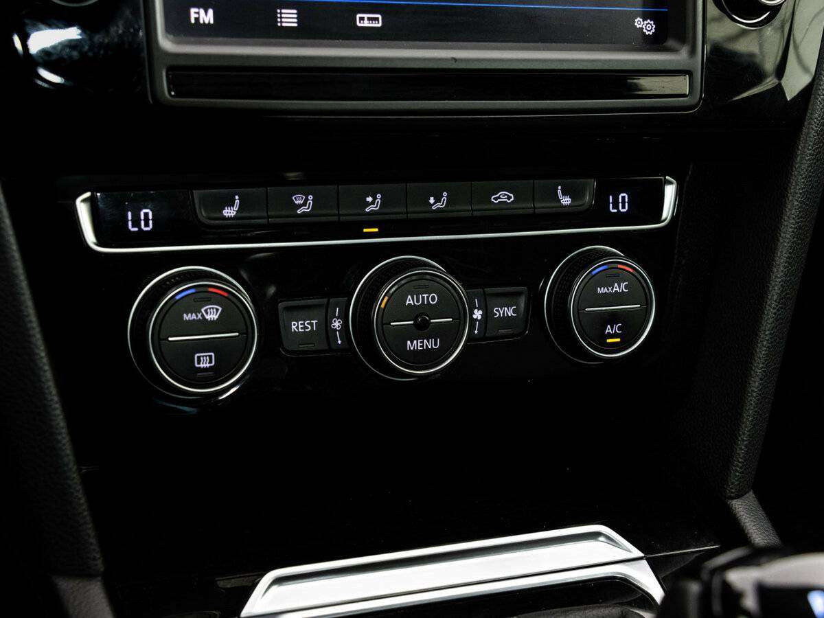 Volkswagen Passat с пробегом — 2016 год. Фото: #20