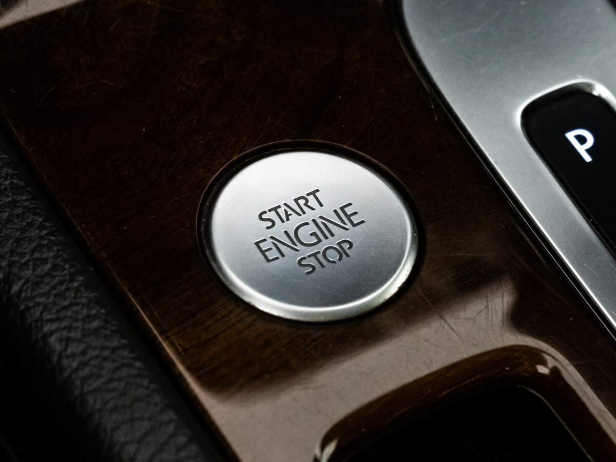 Volkswagen Touareg с пробегом — 2015 год. Фото: #19