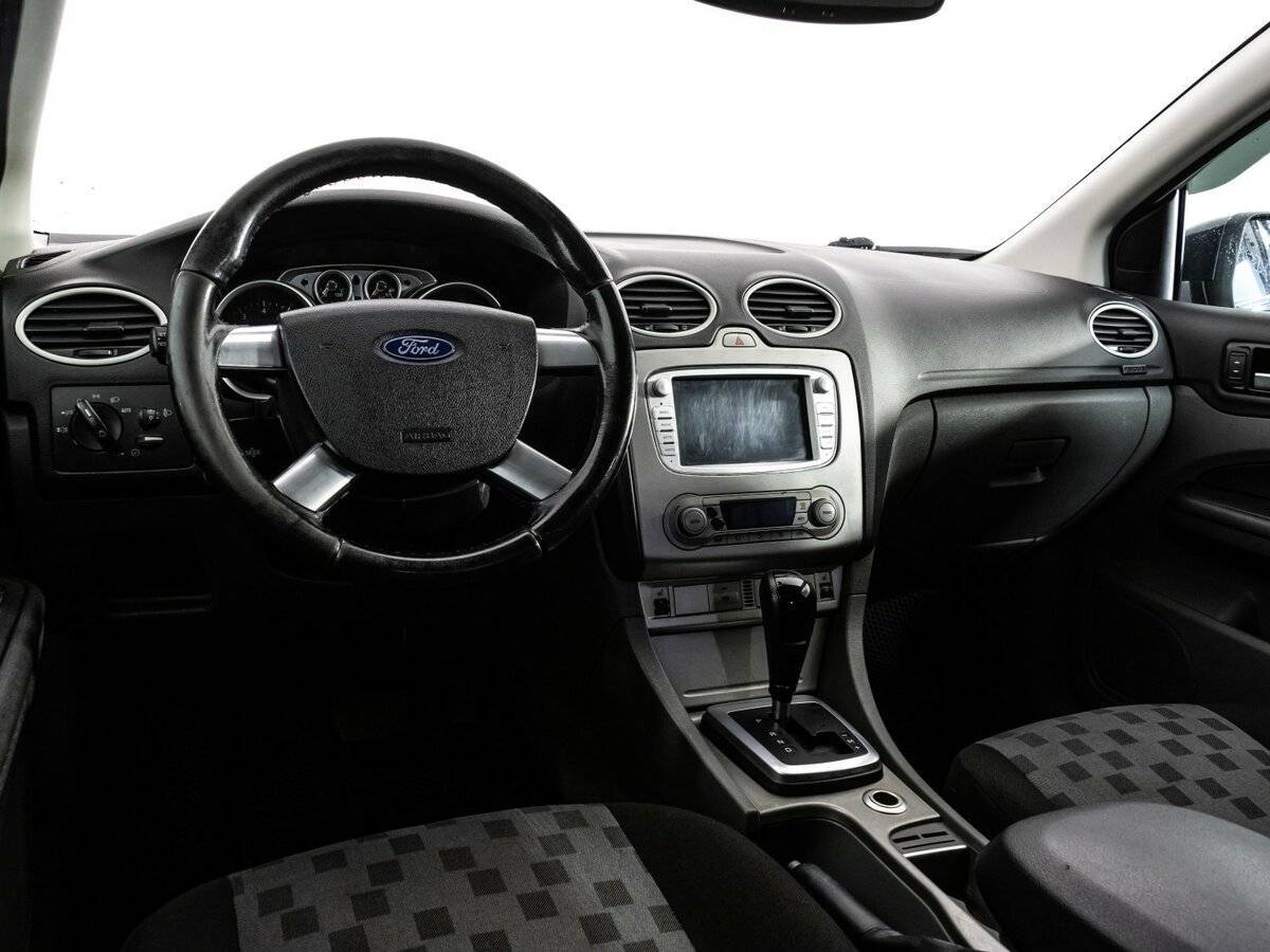 Ford Focus с пробегом — 2008 год. Фото: #10