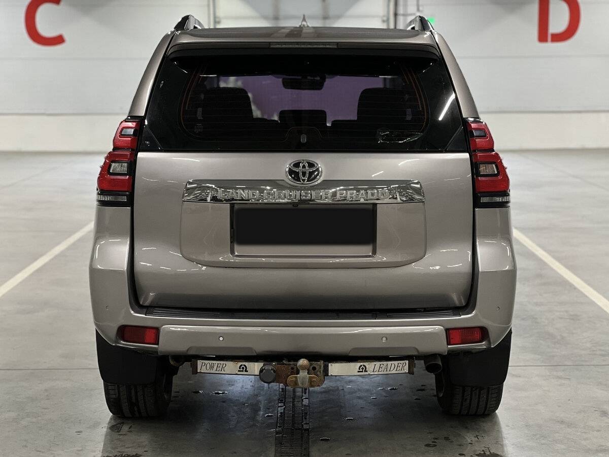 Toyota Land Cruiser Prado с пробегом — 2017 год. Фото: #5