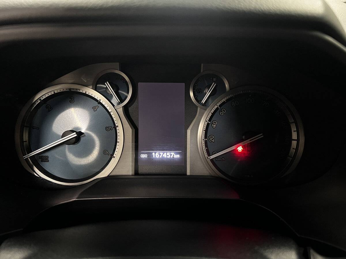 Toyota Land Cruiser Prado с пробегом — 2017 год. Фото: #12