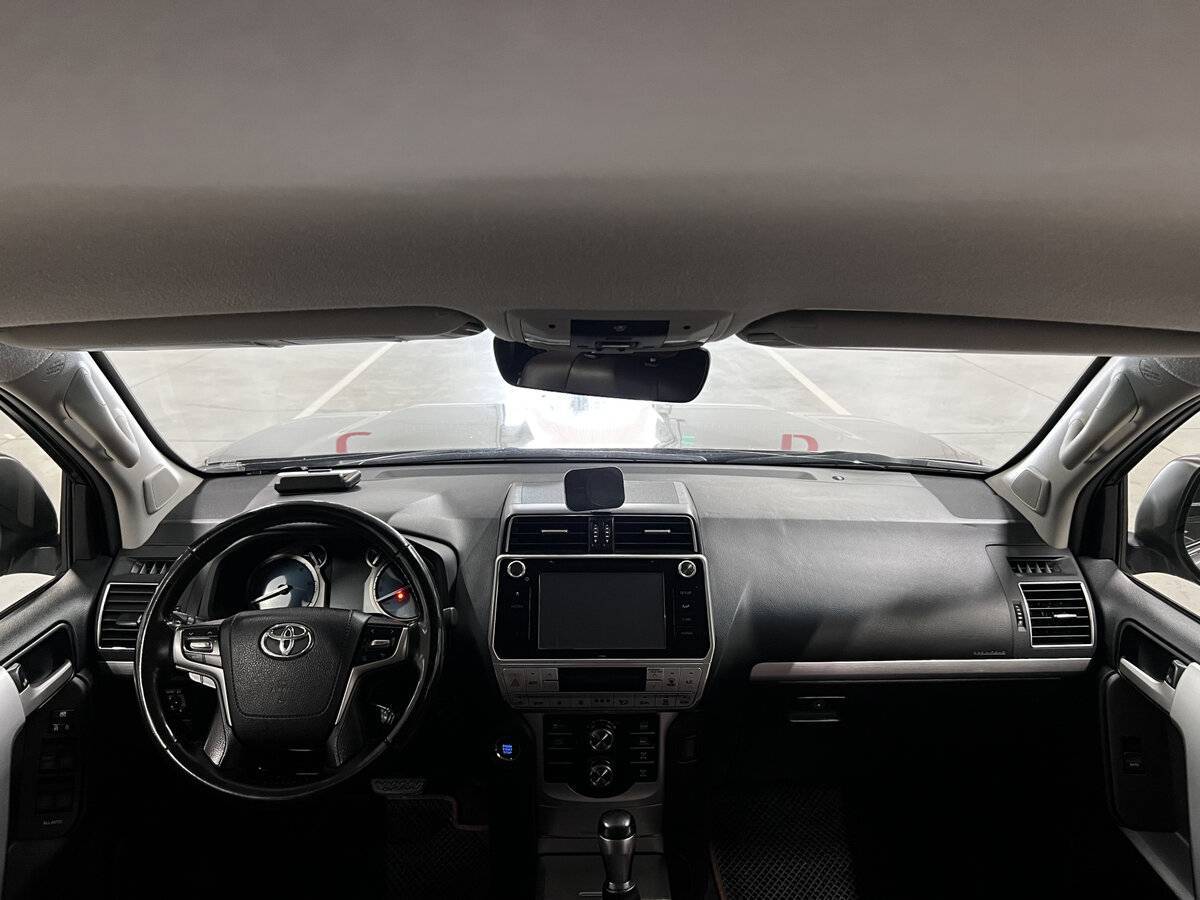 Toyota Land Cruiser Prado с пробегом — 2017 год. Фото: #13