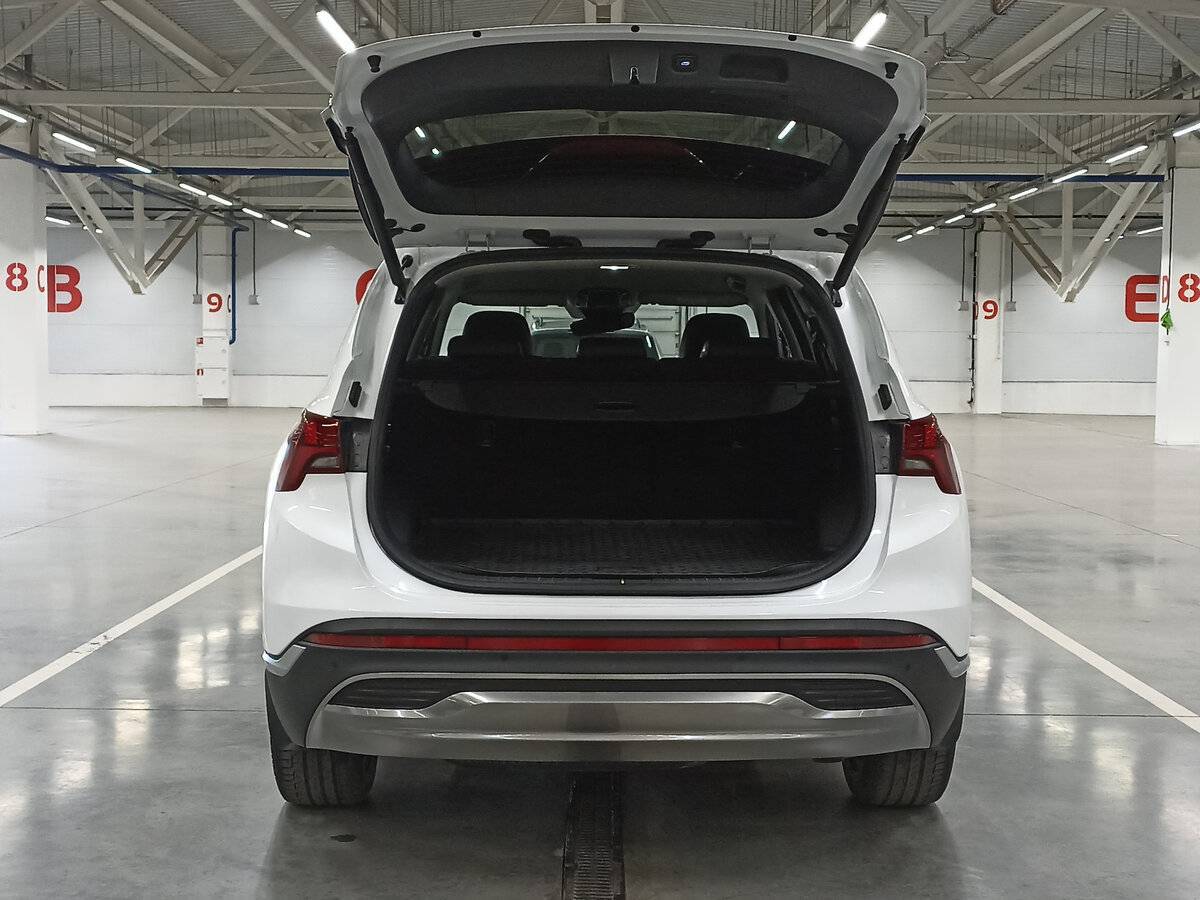 Hyundai Santa Fe с пробегом — 2021 год. Фото: #9