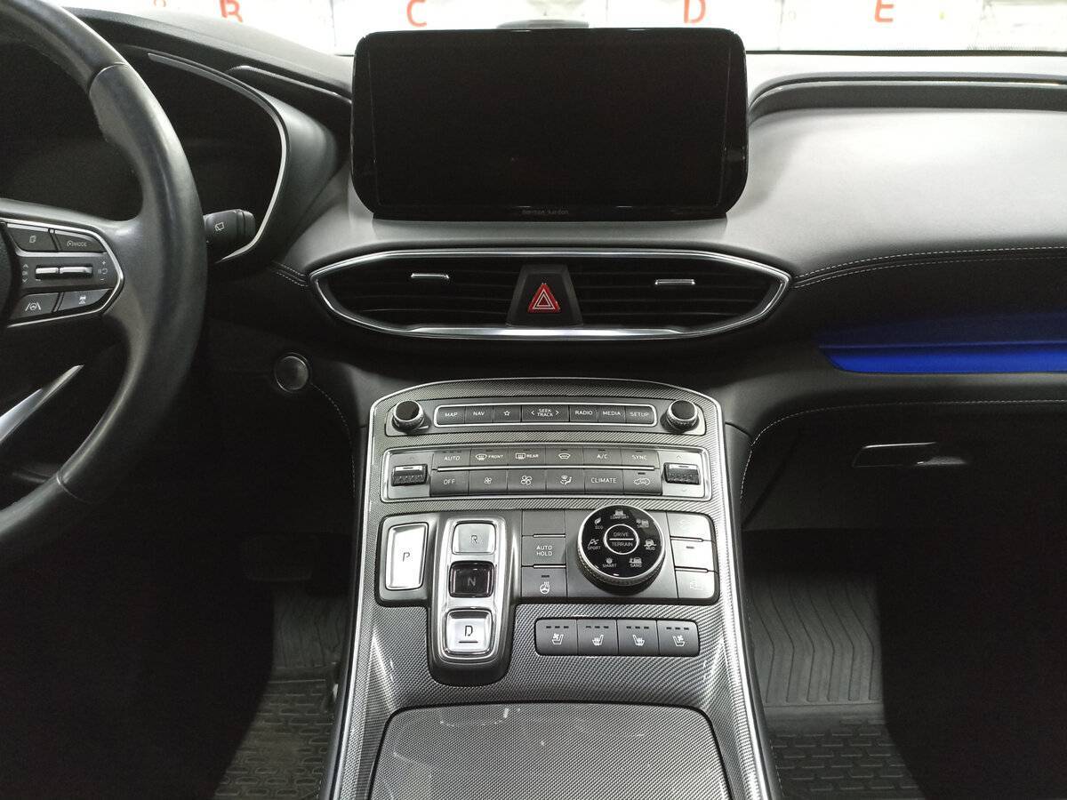 Hyundai Santa Fe с пробегом — 2021 год. Фото: #14