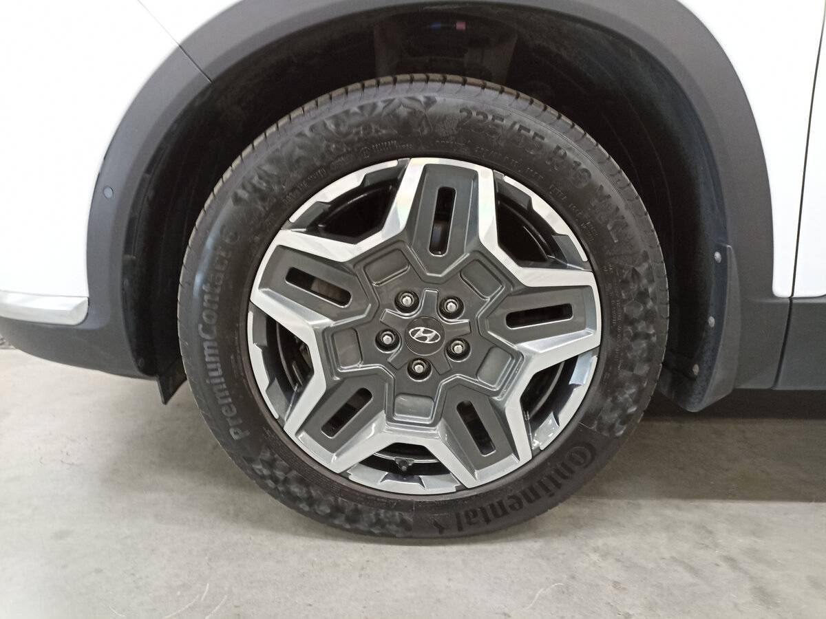 Hyundai Santa Fe с пробегом — 2021 год. Фото: #17