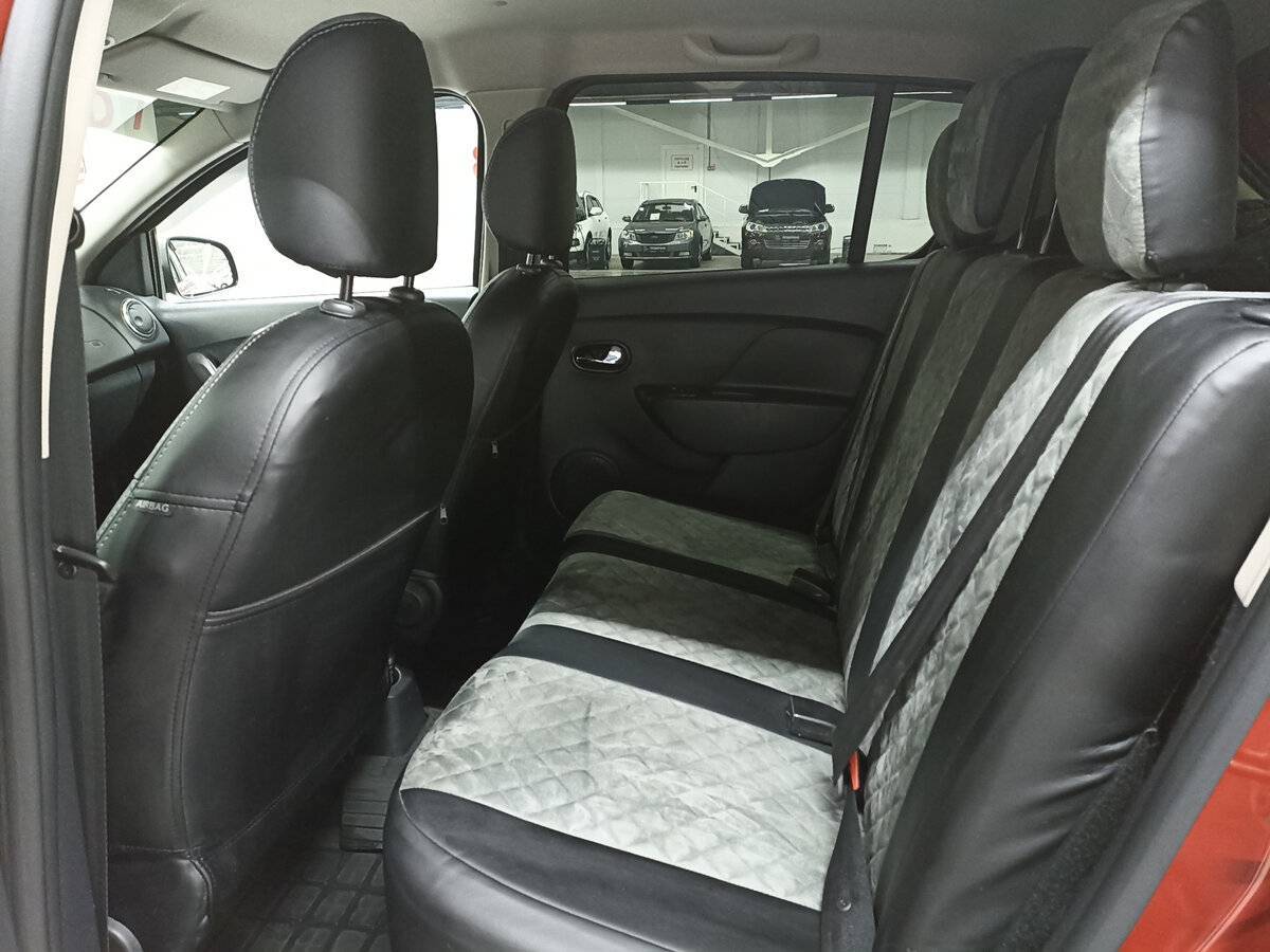 Renault Sandero с пробегом — 2018 год. Фото: #11