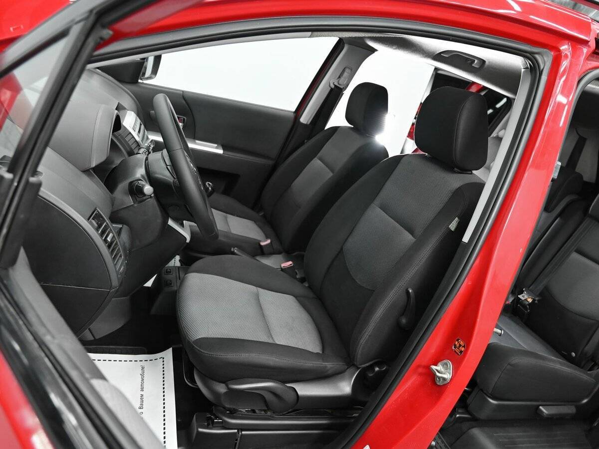 Mazda 5 с пробегом — 2007 год. Фото: #4