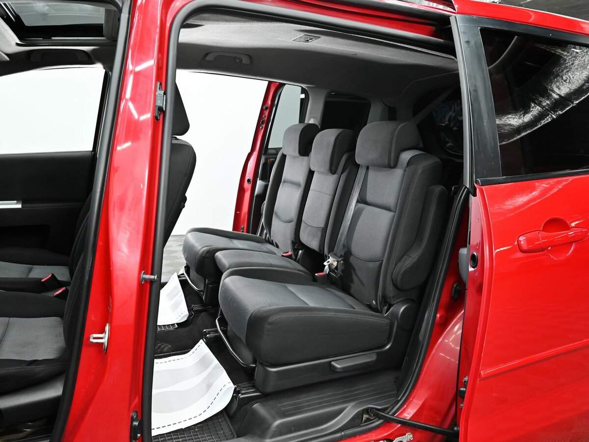 Mazda 5 с пробегом — 2007 год. Фото: #10